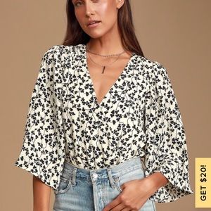 Blouse - Pleated sleeve bodysuit